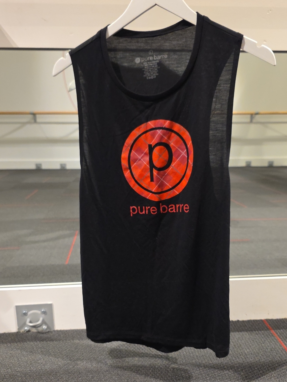 NWT Pure Barre Holiday Buffalo Tank Plaid Black & Red Size Large